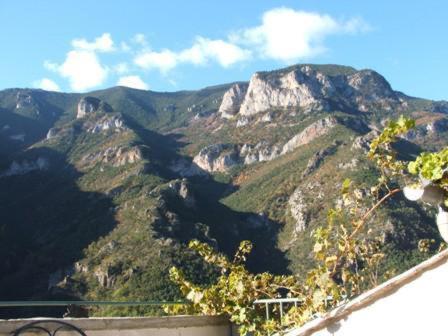 Gite Paisible Au Coeur Des Montagnes A Nohedes Exterior photo