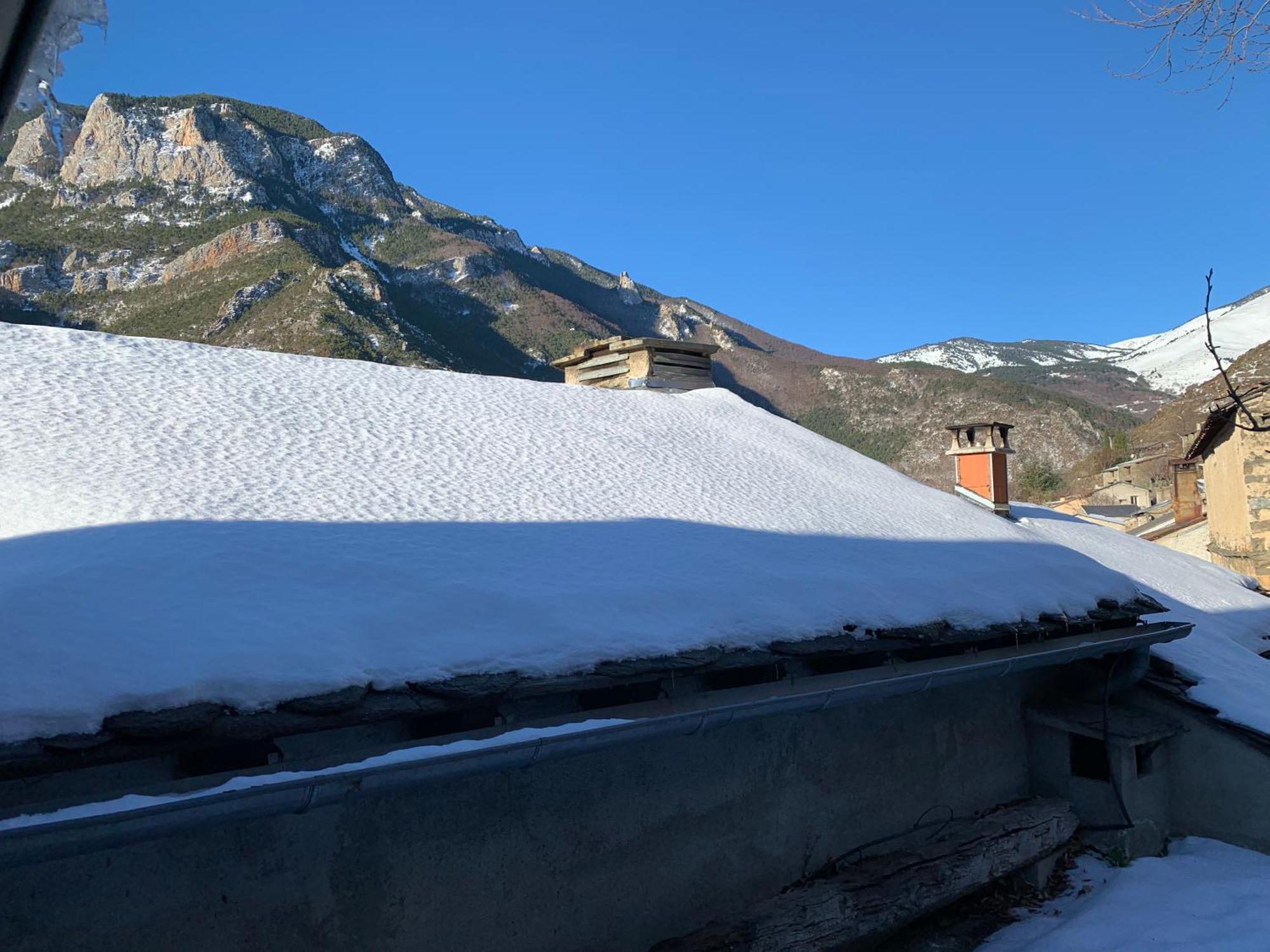 Gite Paisible Au Coeur Des Montagnes A Nohedes Exterior photo